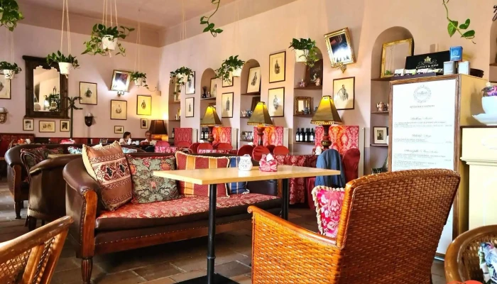 Zamek Jemniste Restaurace Vzhled A Atmosfera - Czech Republic
