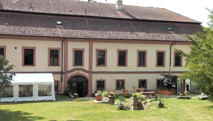 Zamek Naceradecbistro Polepsovna Ceny - Czech Republic