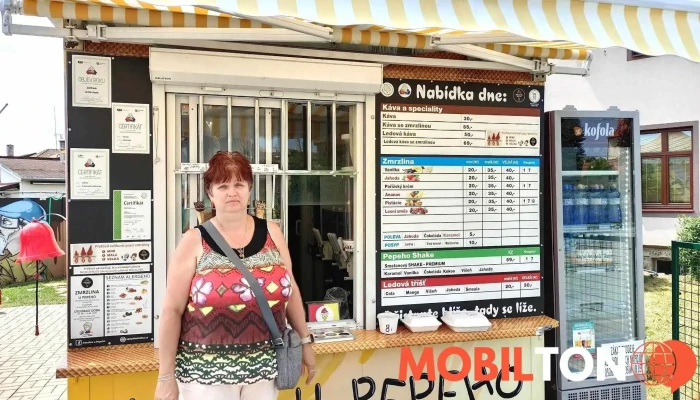 Zmrzlina u Pepeho - 01 Holice V Čechách