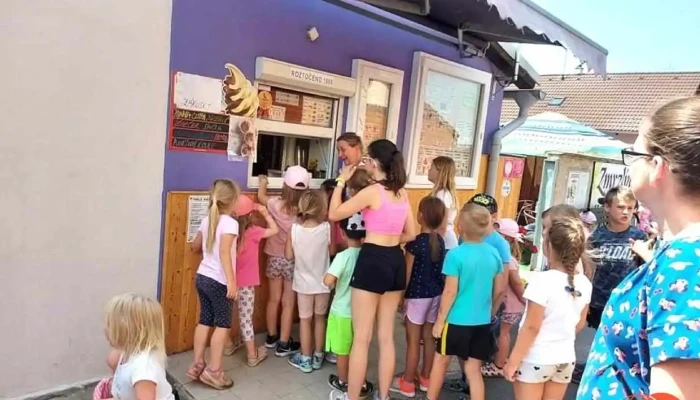 Zmrzlinovy Raj Kredo Od Vlastnika - Loučeň